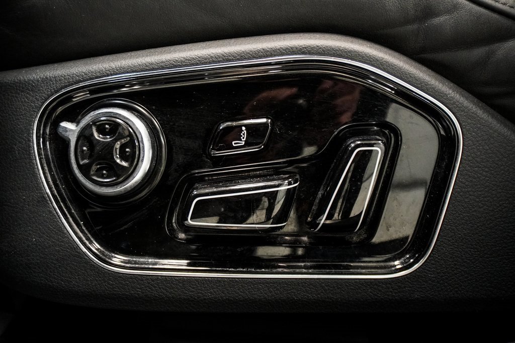 Used 2017 Audi A8 L 4.0T w/ Driver Assistance Package image 7