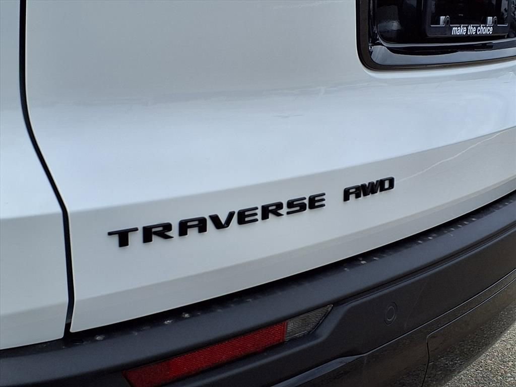 New 2026 Chevrolet Traverse LT w/ Midnight/Sport Edition image 7