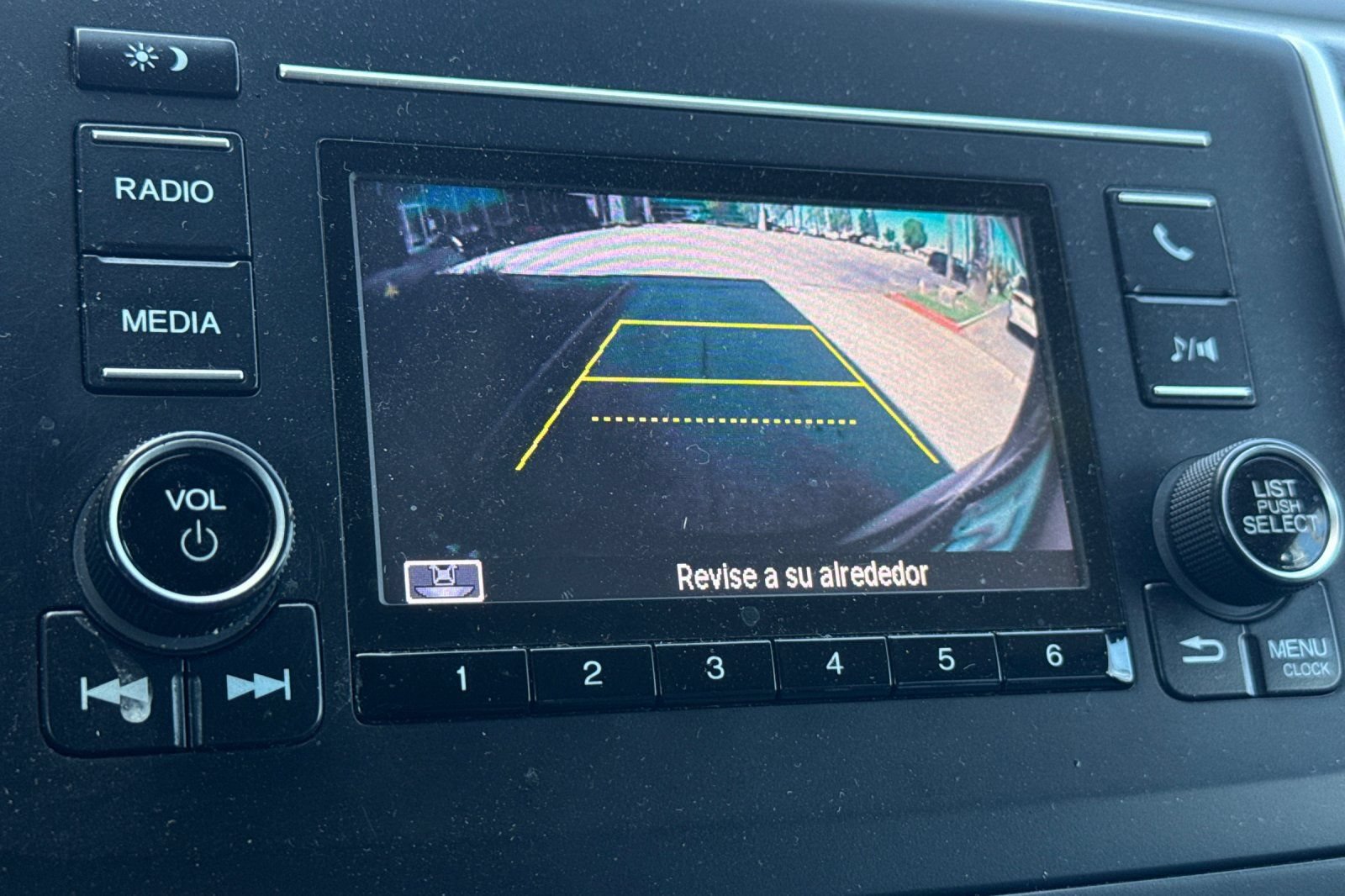 Certified 2019 Honda Pilot LX image 10