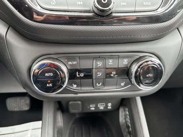 Used 2023 Chevrolet TrailBlazer LT w/ Convenience Package FWD image 22