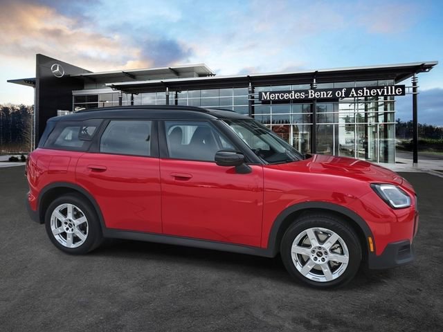 Used 2025 MINI Cooper Countryman S image 1