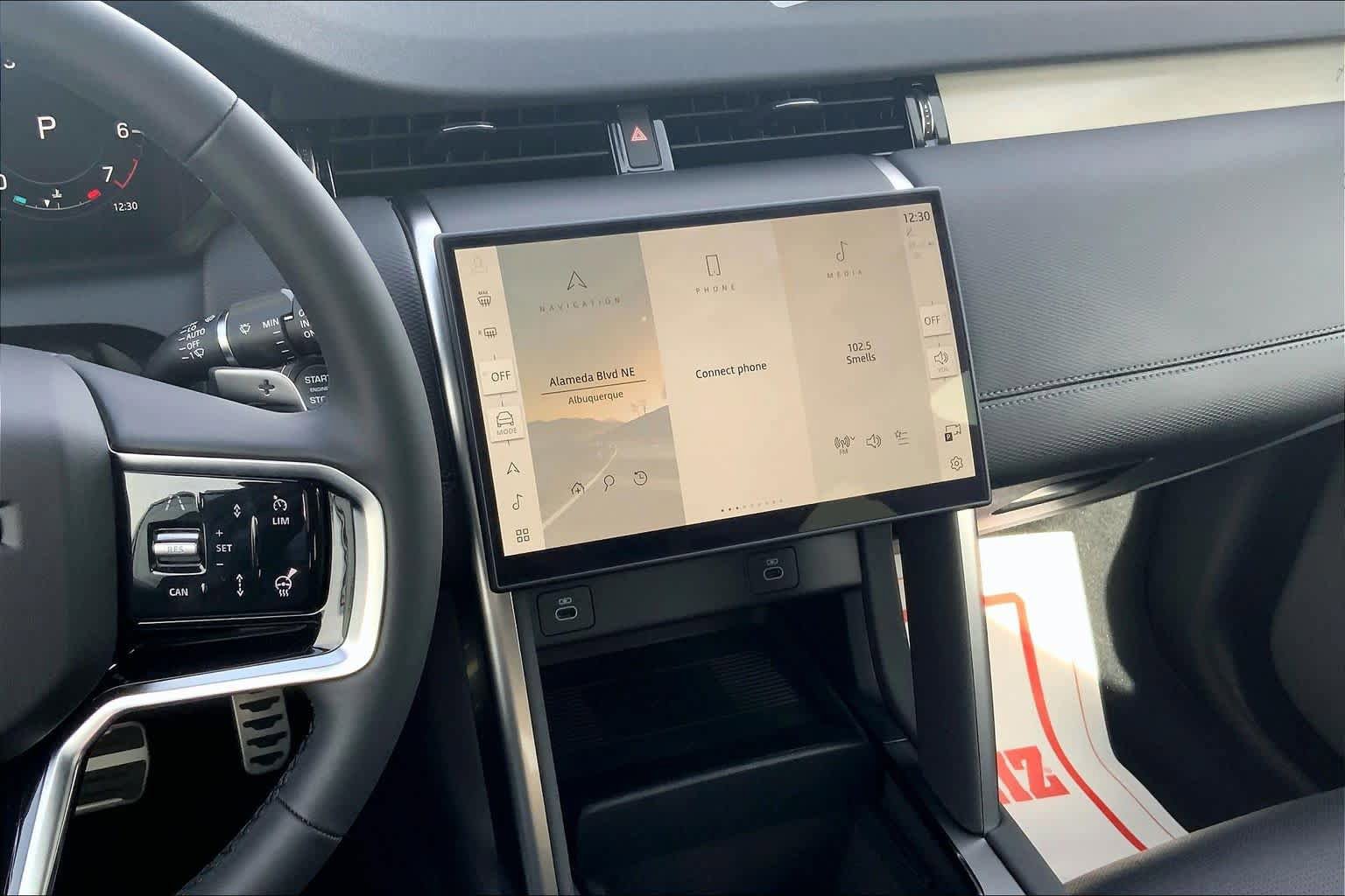 New 2026 Land Rover Discovery Sport Landmark AWD/4WD image 6