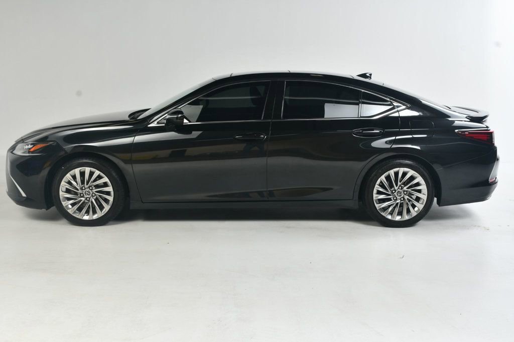 Used 2022 Lexus ES 350 Ultra Luxury image 4