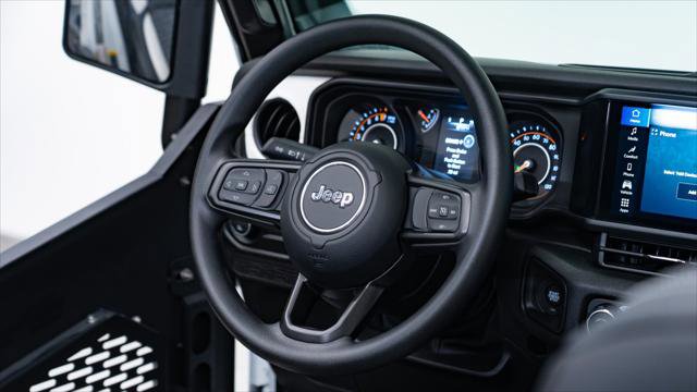 Used 2025 Jeep Gladiator Sport image 50