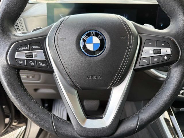 Used 2024 BMW X5 xDrive50e AWD/4WD image 24