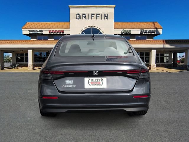 Used 2025 Honda Accord SE image 7