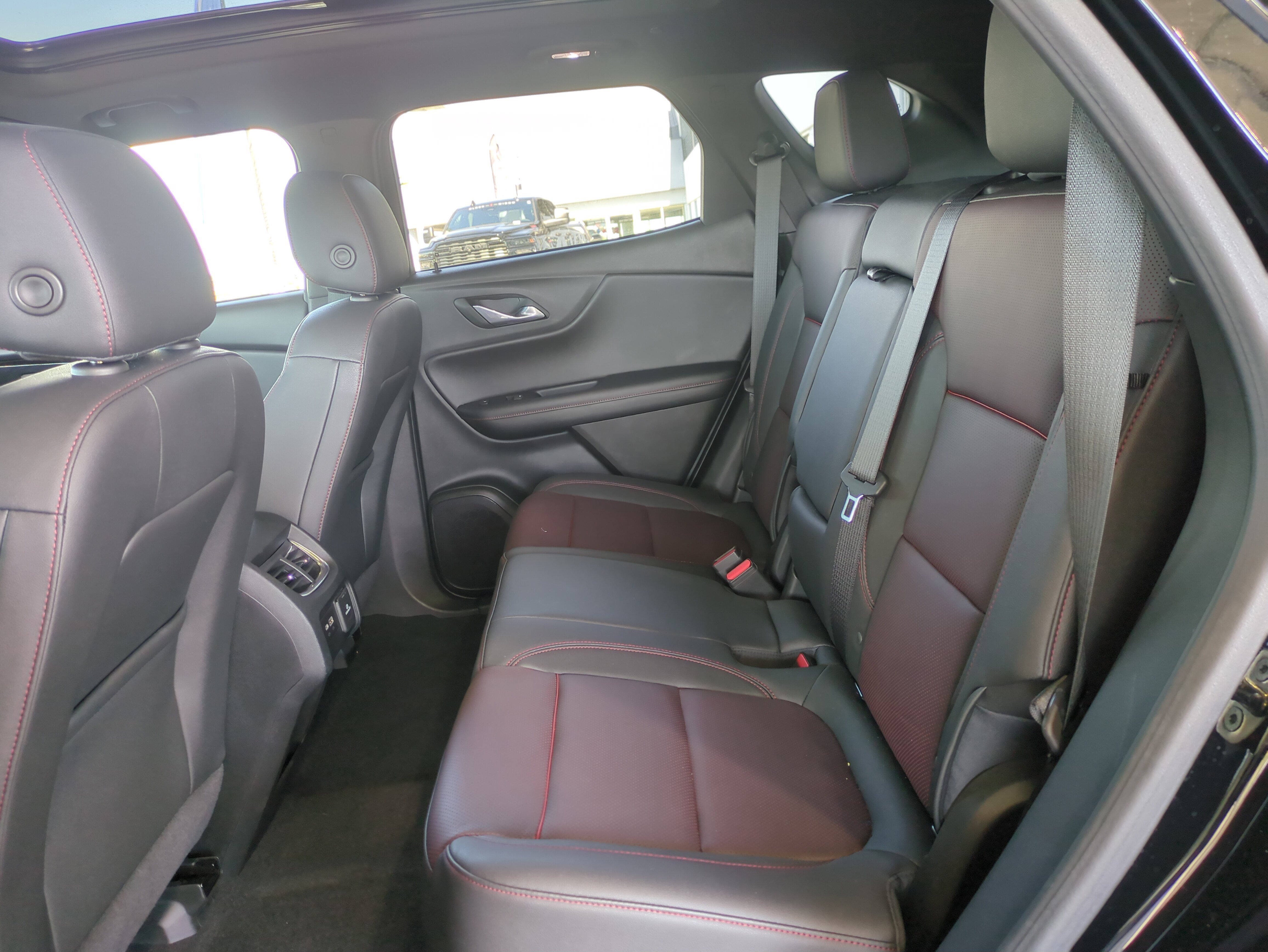 Used 2023 Chevrolet Blazer RS w/ Enhanced Convenience Package image 15