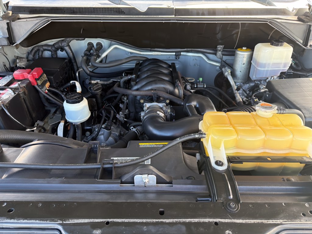 Used 2014 Nissan NV 3500 SV w/ Technology Package RWD image 22