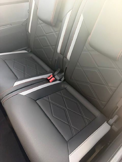 Used 2025 Volkswagen Atlas Peak Edition SE AWD/4WD image 13