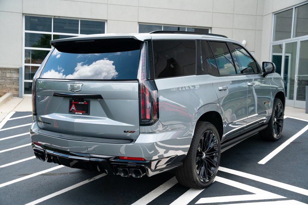 Used 2025 Cadillac Escalade V w/ LPO, ONYX Package AWD/4WD image 10