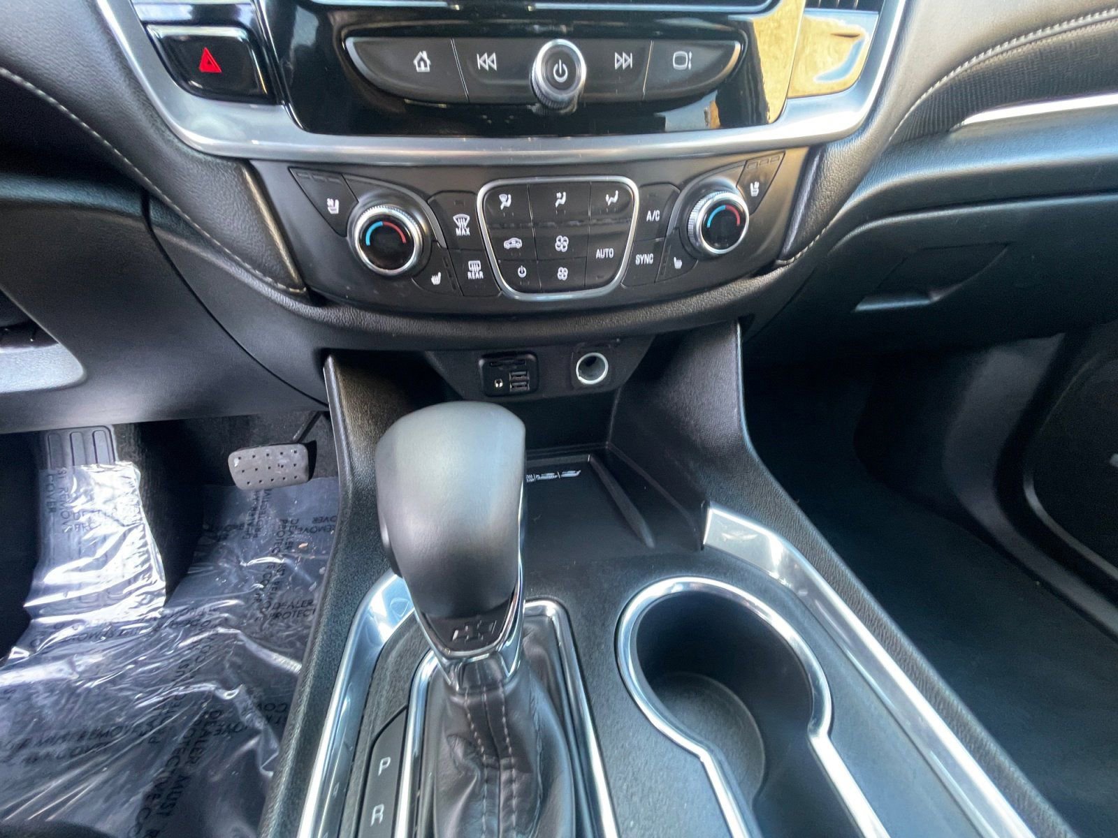 Used 2023 Chevrolet Traverse Premier w/ LPO, Cargo Package image 15