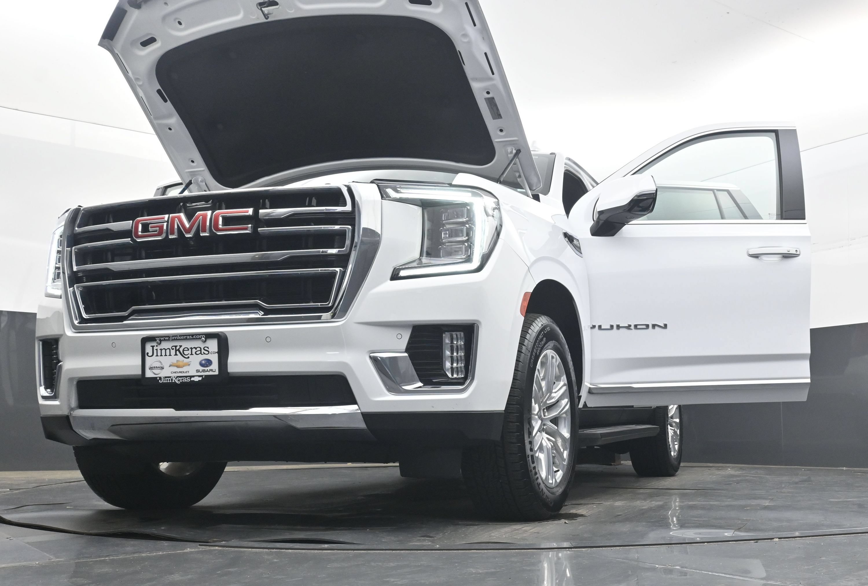 Used 2024 GMC Yukon SLT w/ SLT Luxury Package AWD/4WD image 41
