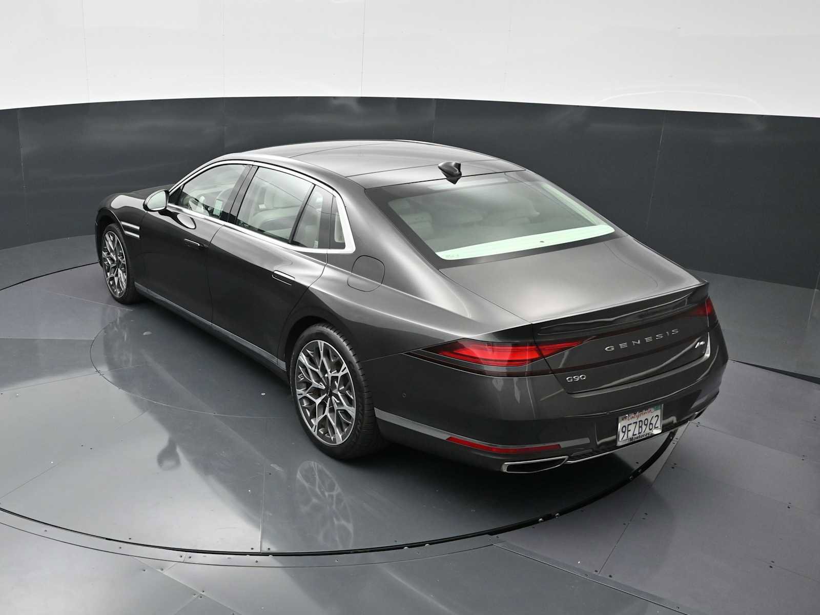 Used 2023 Genesis G90 3.5T AWD/4WD image 23