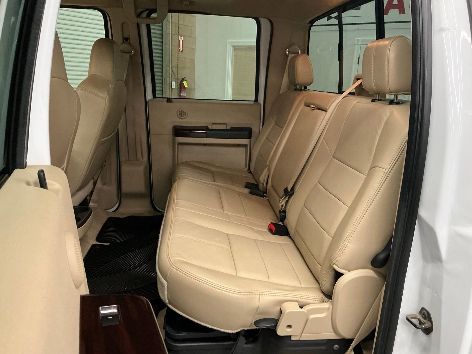 Used 2010 Ford F250 Lariat image 15