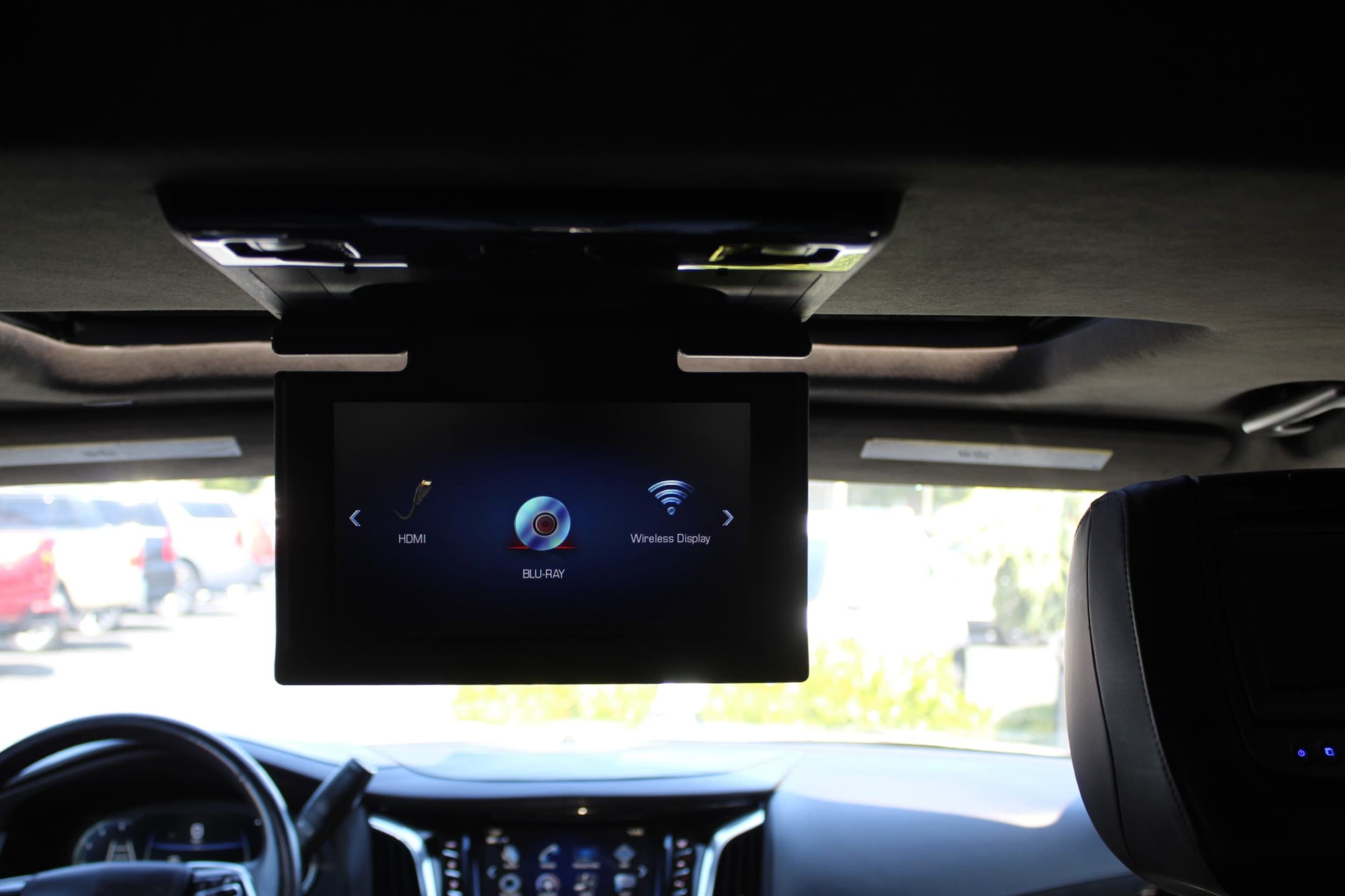 Used 2018 Cadillac Escalade Platinum AWD/4WD image 28