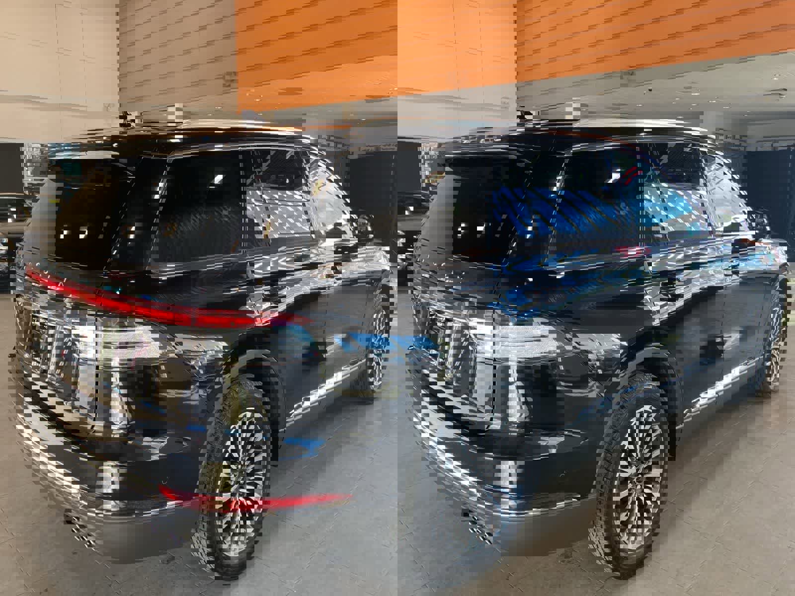 Used 2024 Lincoln Aviator Reserve image 5