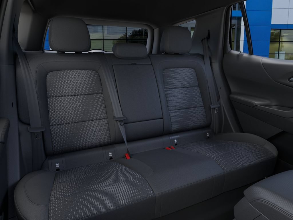 New 2027 Chevrolet Equinox LT w/ LPO, Floor Liner Package FWD image 17
