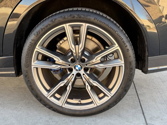 Used 2023 BMW X6 M50i w/ Parking Assistance Package image 8