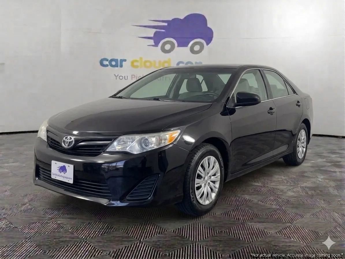 Used 2012 Toyota Camry LE FWD image 1