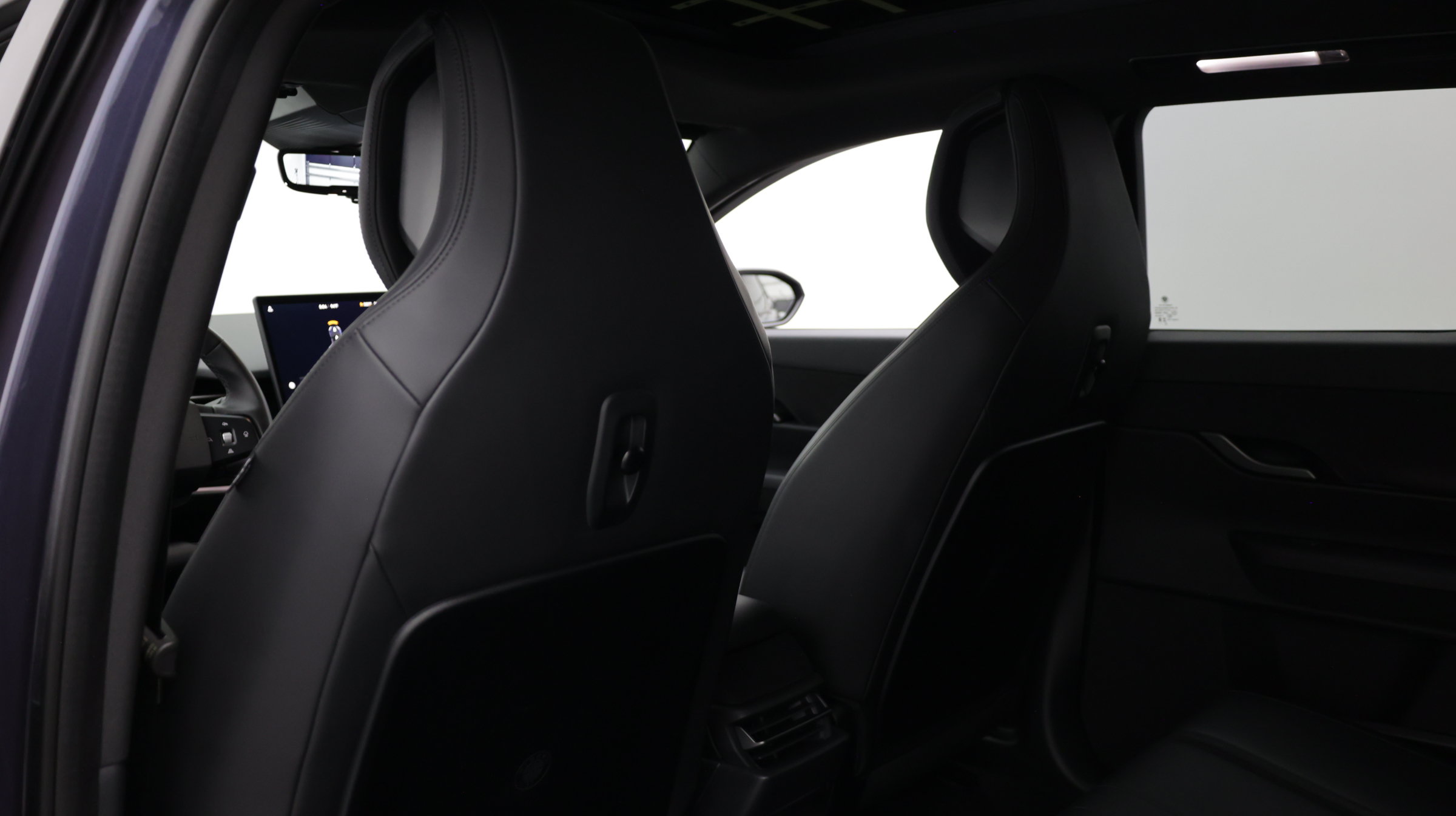 Used 2023 Fisker Ocean Extreme AWD/4WD image 37