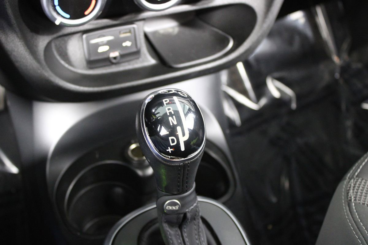 Used 2014 FIAT 500L Trekking FWD image 11