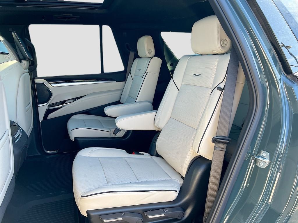New 2026 Cadillac Escalade Sport w/ Touring Package image 31