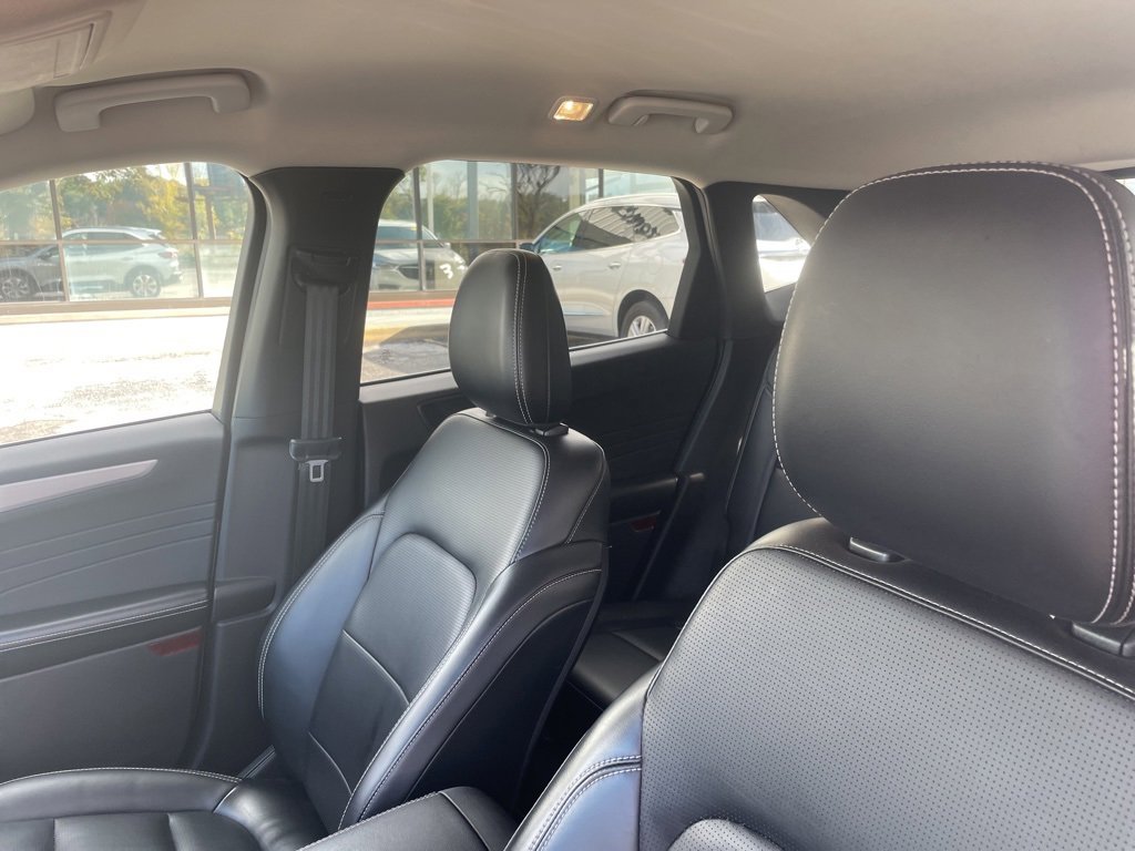 Used 2023 Ford Escape Platinum image 41