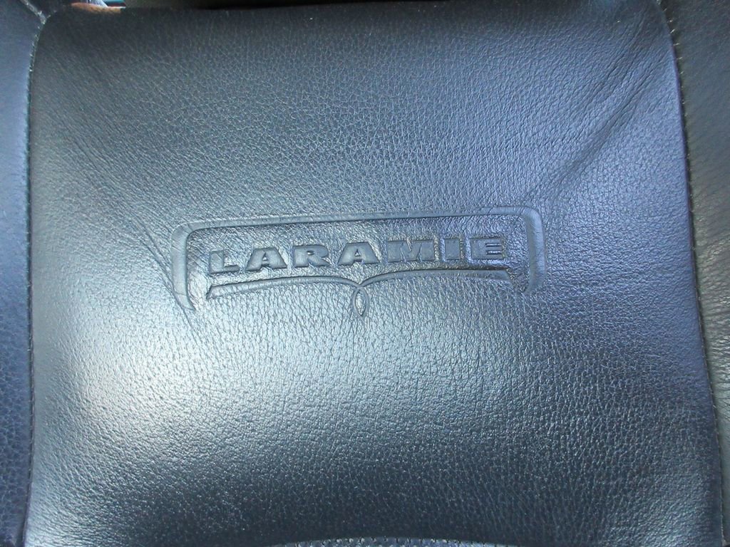 Used 2015 RAM 1500 Laramie w/ Convenience Group AWD/4WD image 24