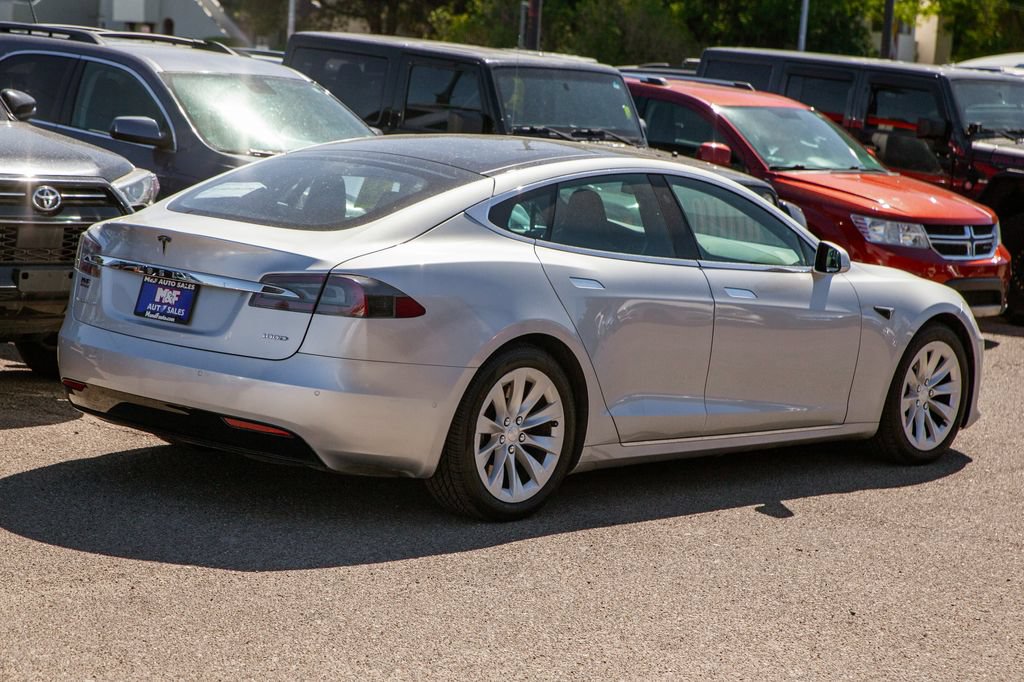 Used 2018 Tesla Model S 100D AWD/4WD image 4