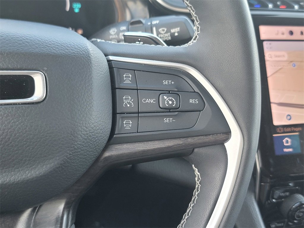 Used 2022 Jeep Grand Cherokee Limited 4xe image 34