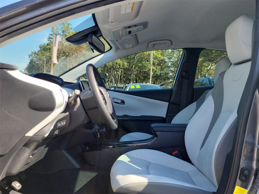 Used 2022 Toyota Prius Prime Limited image 21