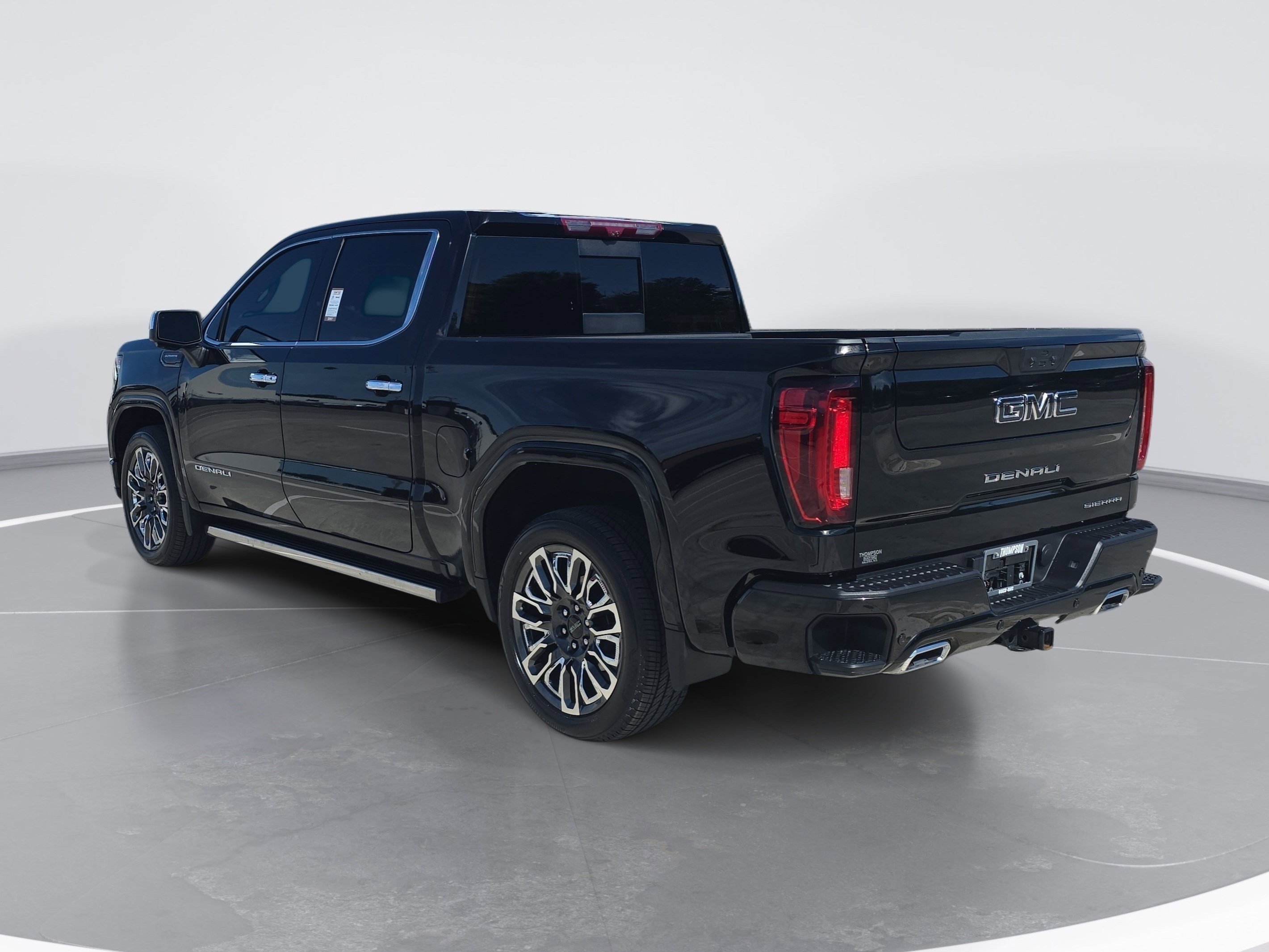 Used 2024 GMC Sierra 1500 Denali Ultimate AWD/4WD image 5