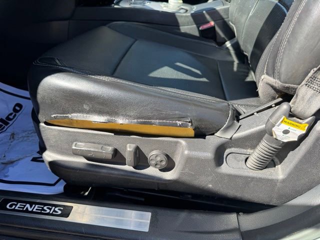 Used 2014 Hyundai Genesis 5.0 R-Spec image 13