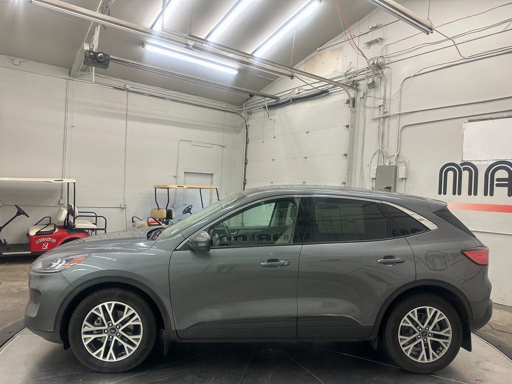 Used 2022 Ford Escape SEL w/ Technology Package image 13