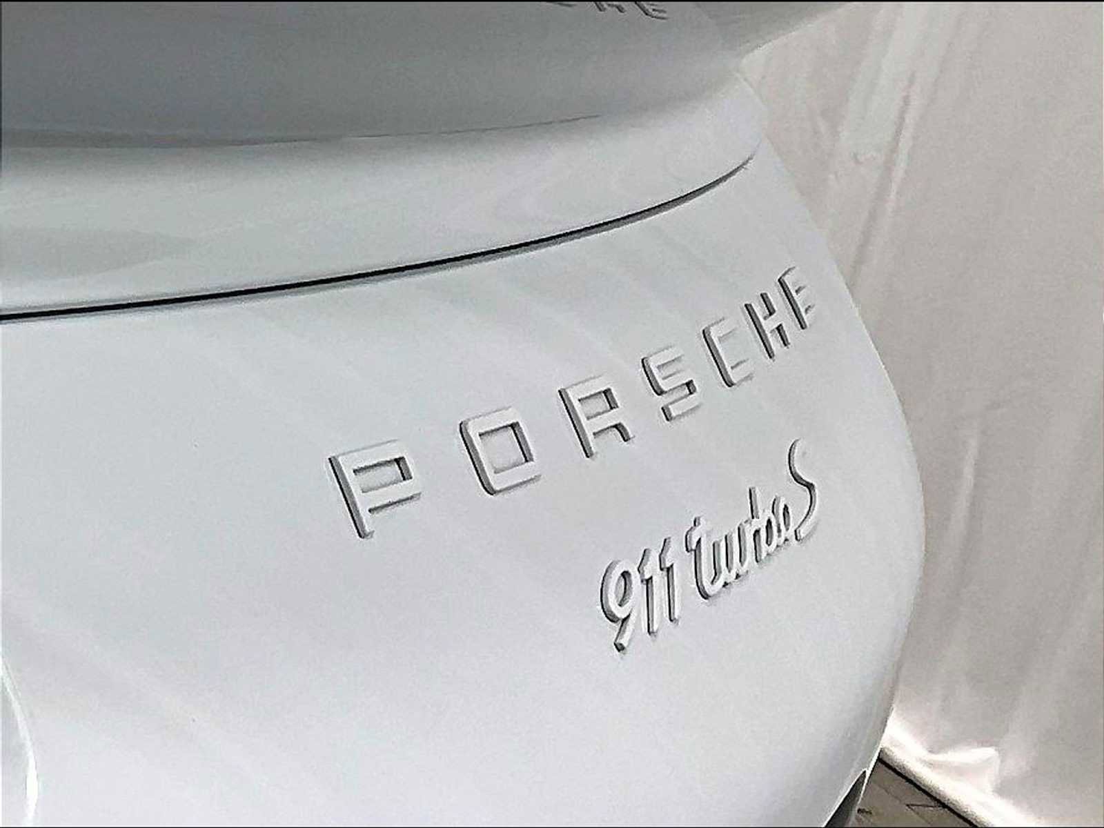 Used 2019 Porsche 911 Turbo S image 39