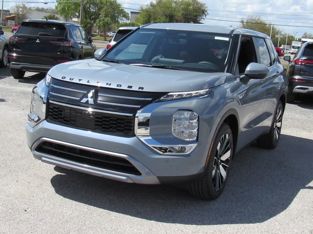 New 2026 Mitsubishi Outlander SE image 8