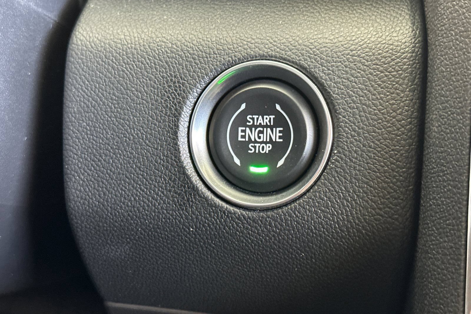 New 2025 GMC Acadia Elevation w/ Super Cruise Package FWD image 25