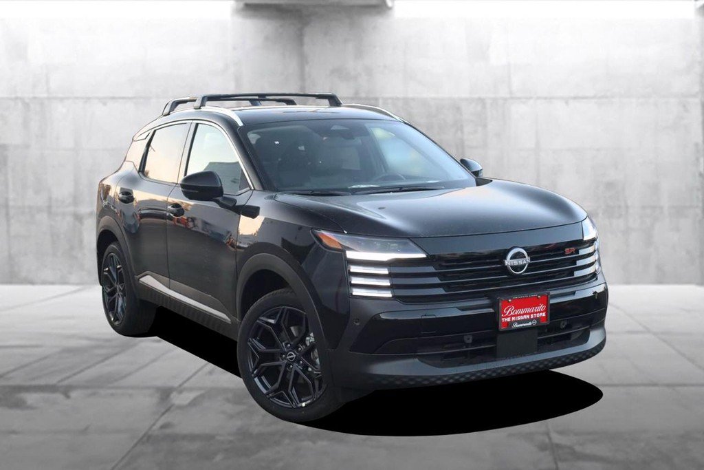 New 2026 Nissan Kicks SR w/ SR Premium Package image 2