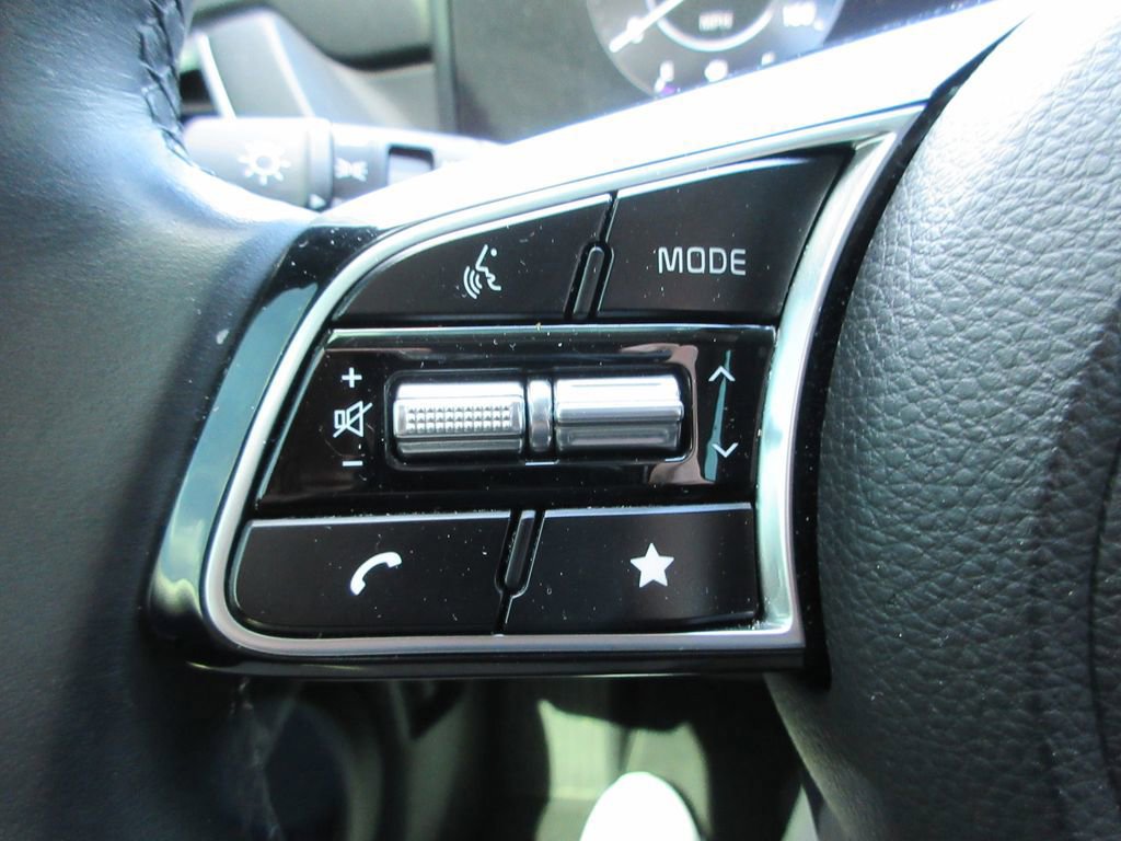 Used 2024 Kia Seltos EX image 25