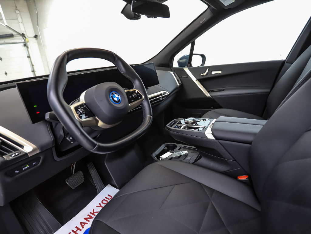 Certified 2024 BMW iX xDrive50 w/ Premium Package AWD/4WD image 10