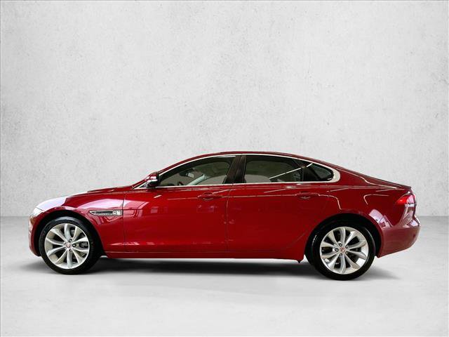 Used 2018 Jaguar XF Premium RWD image 6