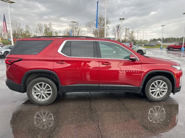 Used 2023 Chevrolet Traverse LT FWD image 4