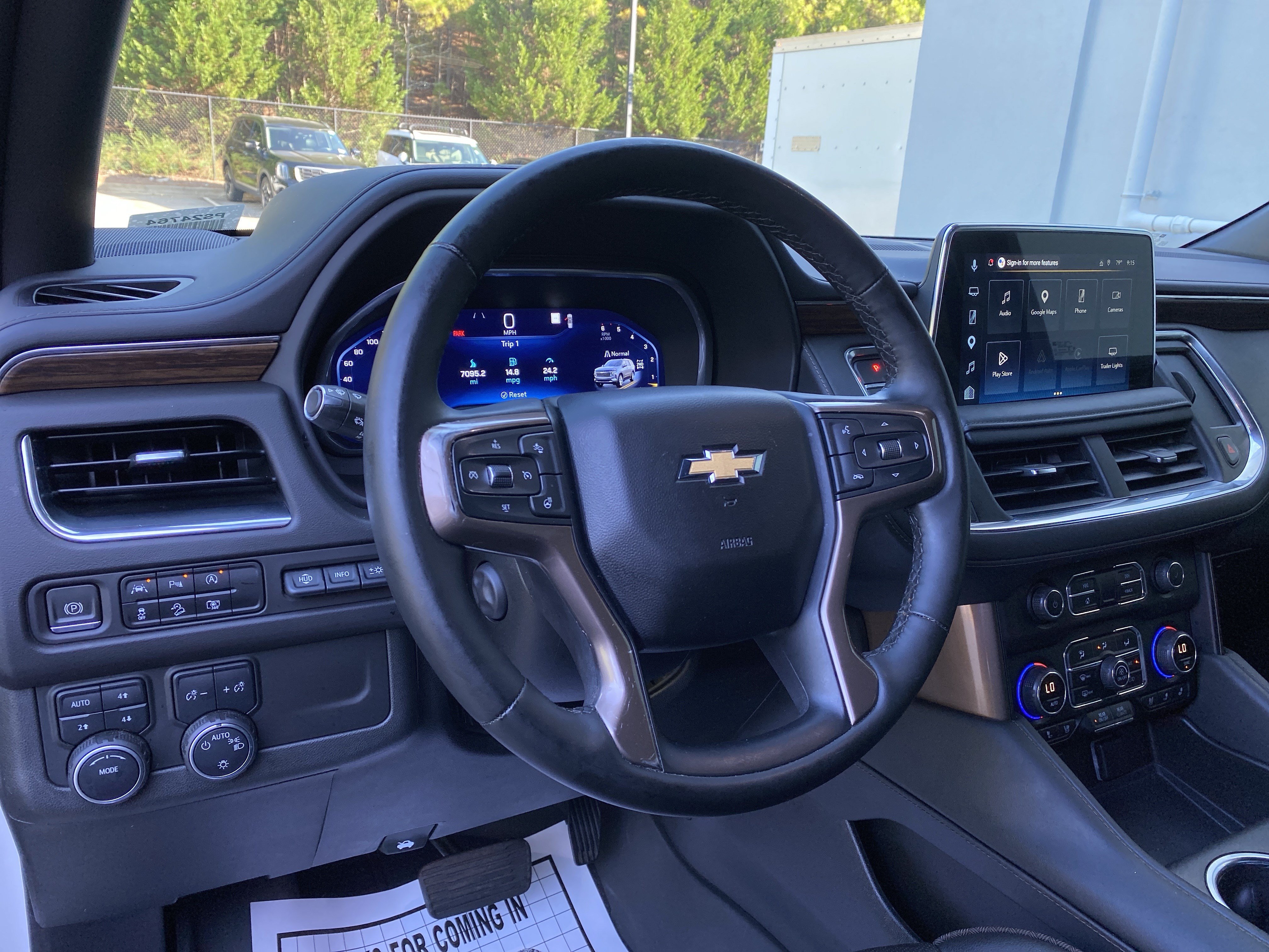 Used 2023 Chevrolet Suburban High Country AWD/4WD image 17