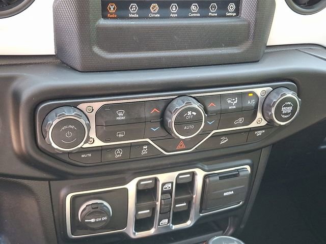 Used 2021 Jeep Wrangler Unlimited Islander image 19