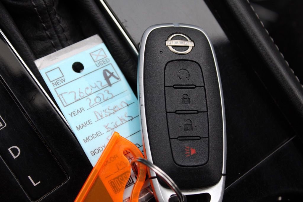 Used 2023 Nissan Kicks SR w/ SR Premium Package image 32