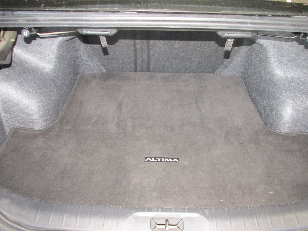 Used 2024 Nissan Altima 2.5 SV image 31