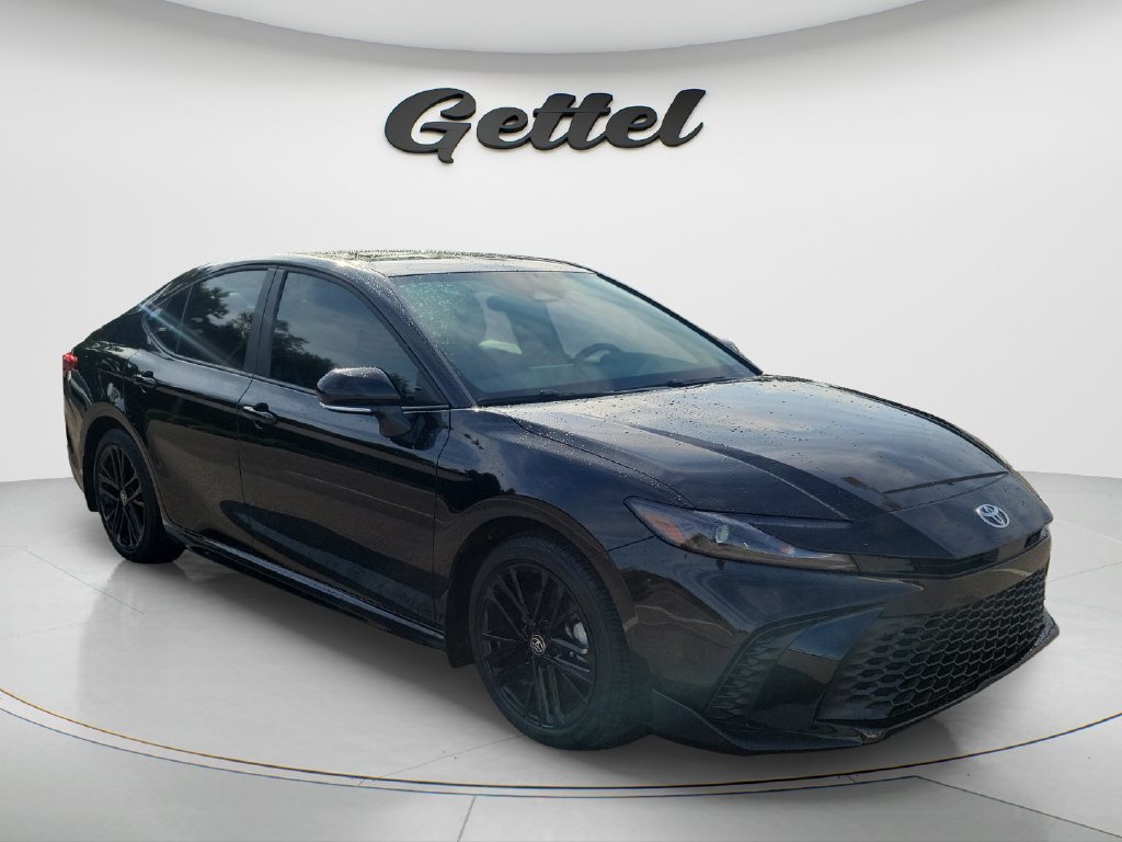Used 2026 Toyota Camry SE FWD image 3