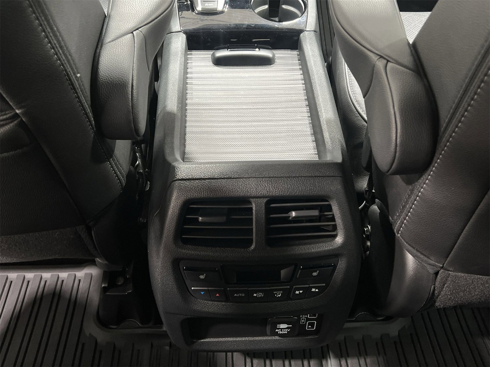 Used 2022 Honda Passport Elite image 21