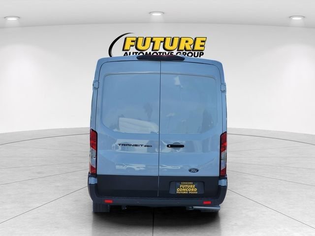 New 2026 Ford Transit 250 148 Medium Roof w/ Load Area Protection Package RWD image 4