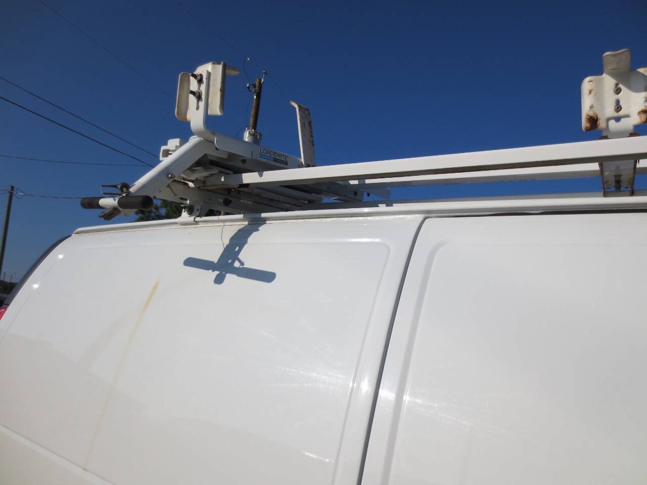 Used 2015 Chevrolet Express 2500 RWD image 10
